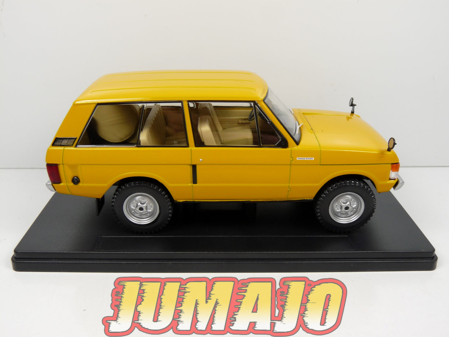 PTVQ32 Voiture 1/24 SALVAT Models : RANGE ROVER 1972
