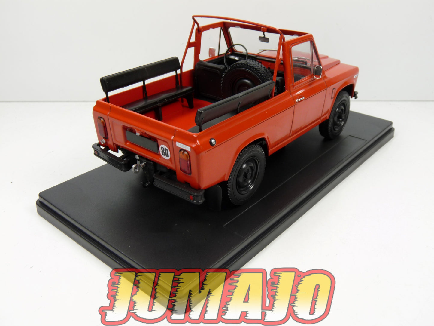 PTVQ33 Voiture 1/24 SALVAT Models : Portaro 260D 1980
