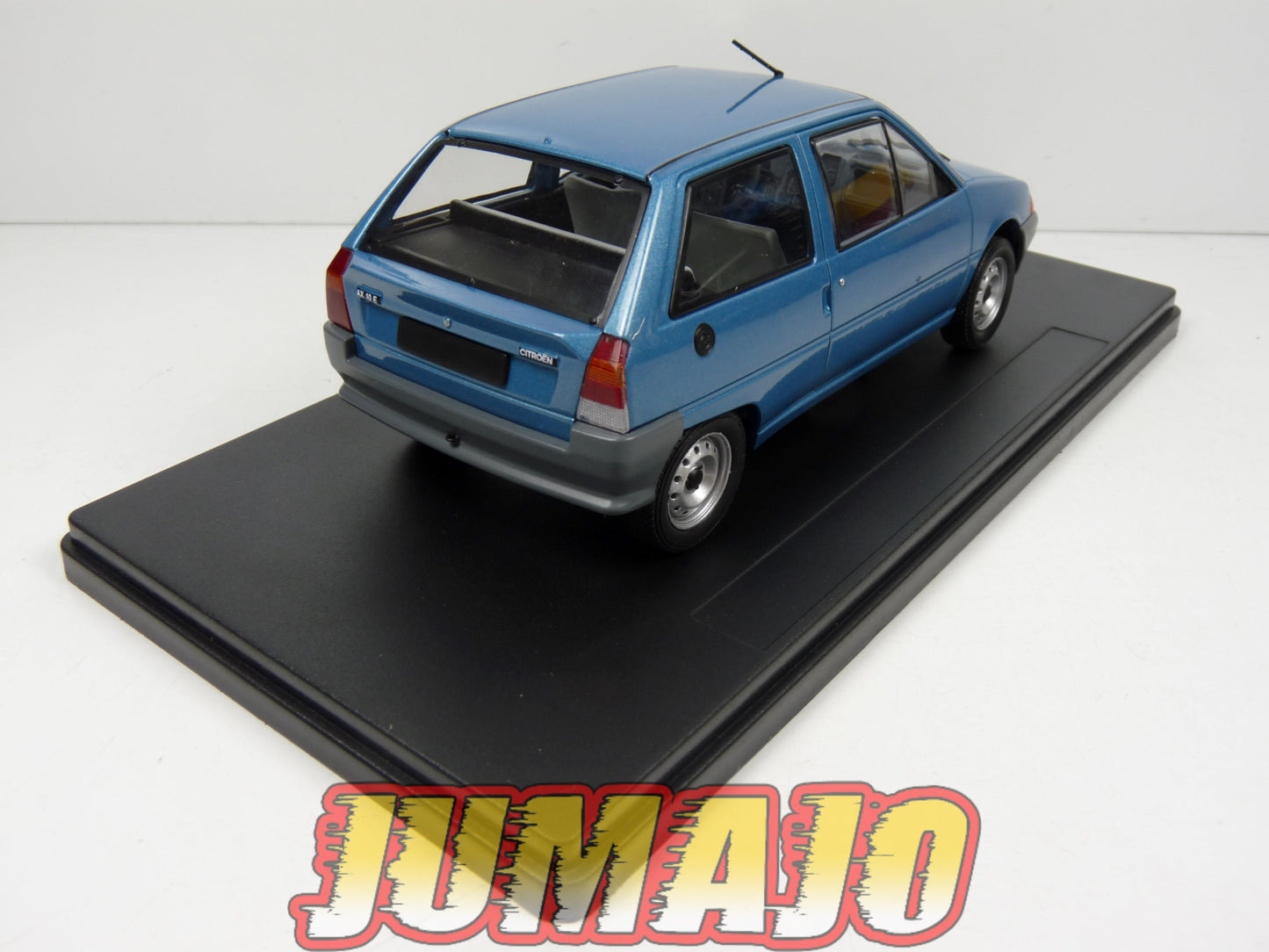 PTVQ34 Voiture 1/24 SALVAT Models : CITROEN AX 1988