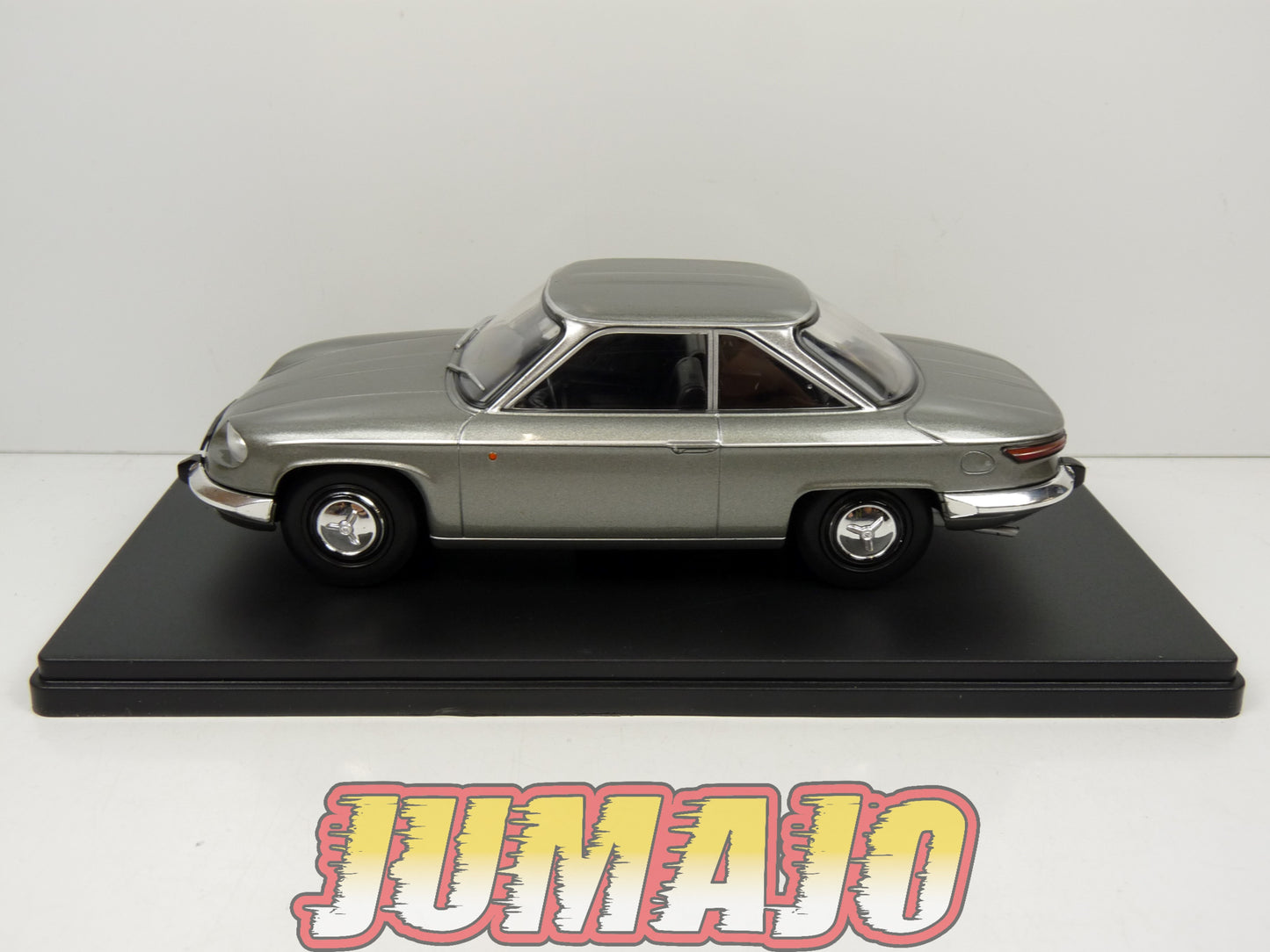 PTVQ38 Voiture 1/24 SALVAT Models : PANHARD 24 CT 1965