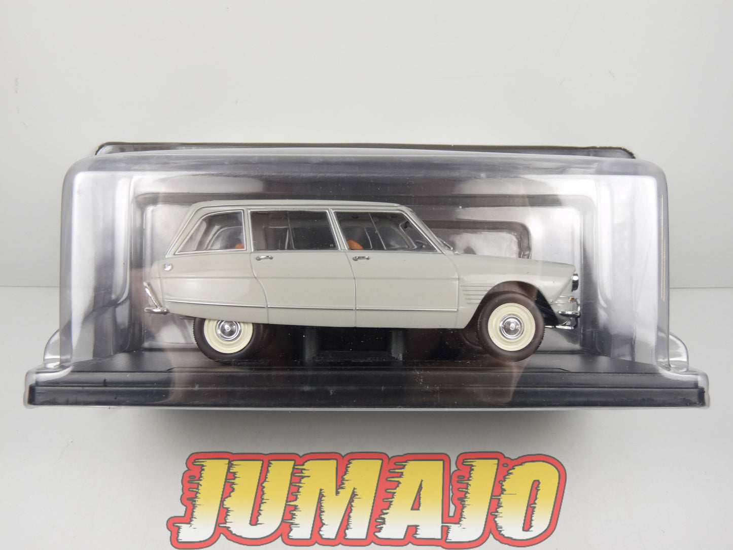 PTVQ39 Voiture 1/24 SALVAT Models : CITROEN Ami 6 Break Club 1968