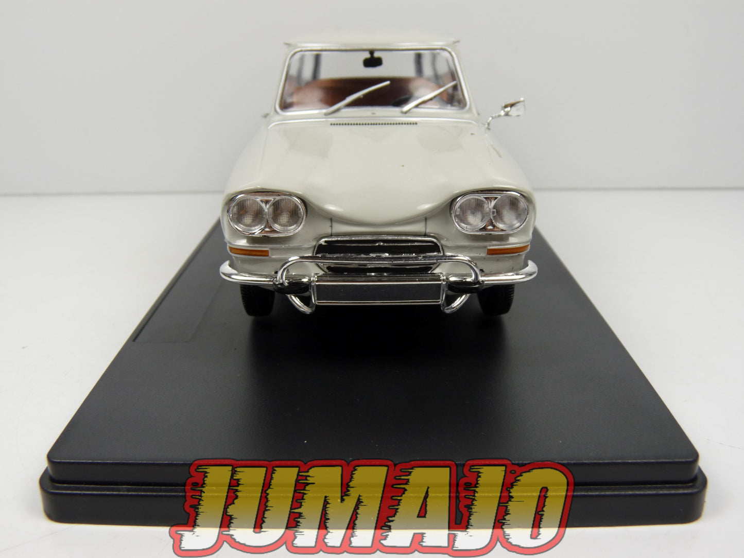 PTVQ39 Voiture 1/24 SALVAT Models : CITROEN Ami 6 Break Club 1968