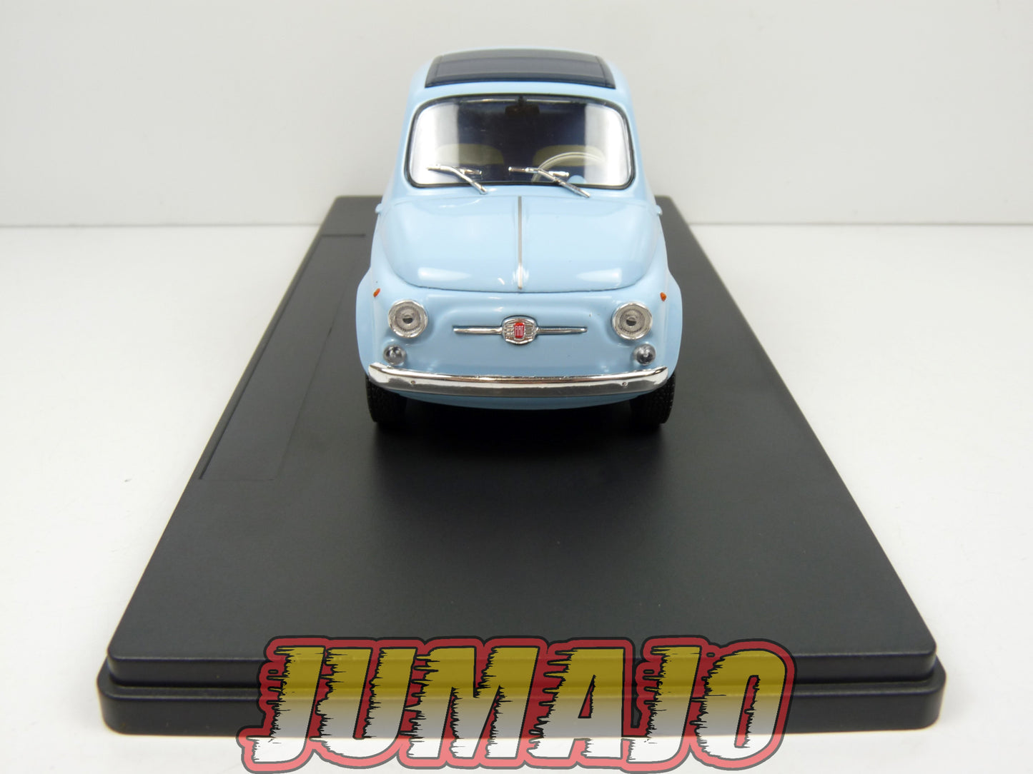 PTVQ43 Voiture 1/24 SALVAT Models : FIAT 500 1960
