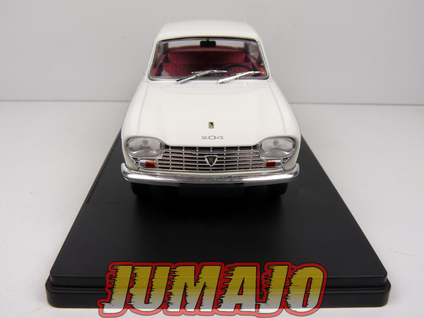 PTVQ53 Voiture 1/24 SALVAT Models : PEUGEOT 204 1968