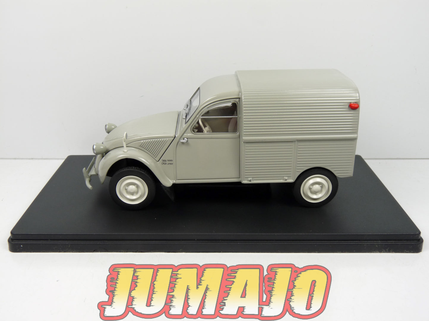 PTVQ54 Voiture 1/24 SALVAT Models : CITROEN 2CV Fourgonnette AZU 1958