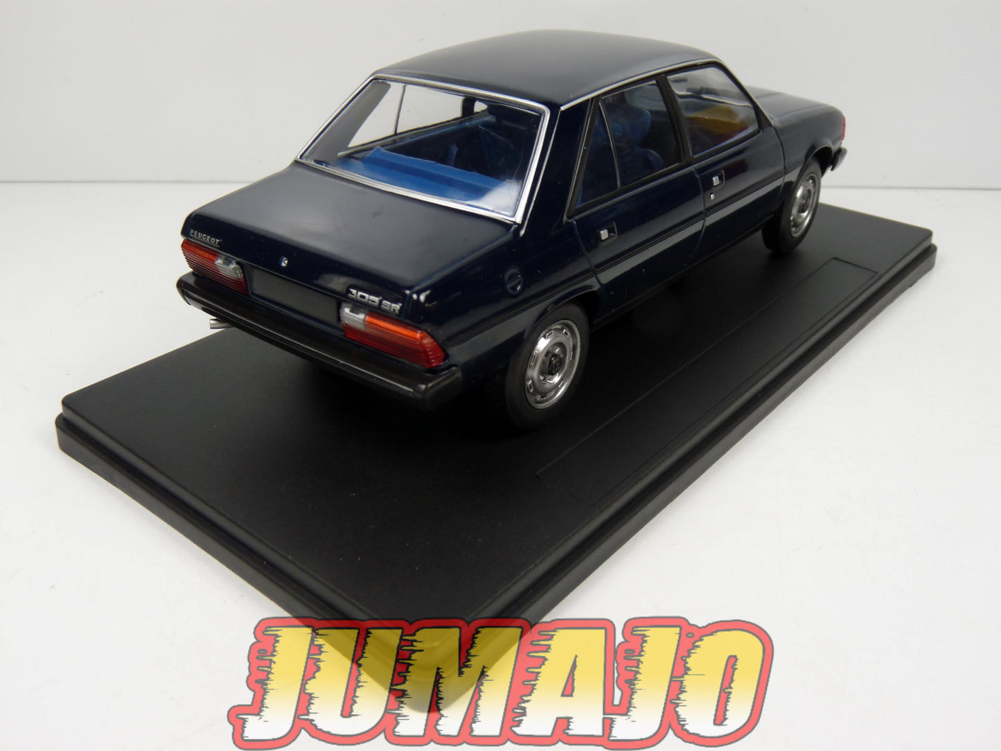 PTVQ58 Voiture 1/24 SALVAT Models : PEUGEOT 305 SR 1980