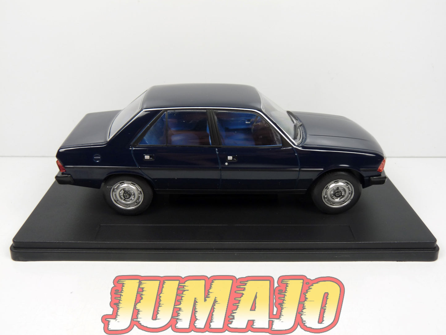 PTVQ58 Voiture 1/24 SALVAT Models : PEUGEOT 305 SR 1980