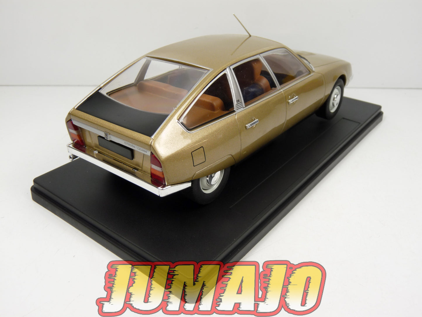 PTVQ60 Voiture 1/24 SALVAT Models : CITROEN CX 1975