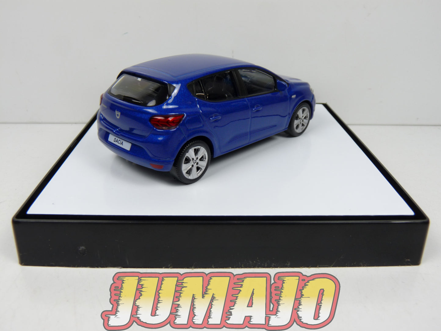 REN68 Voiture 1/43 NOREV Dealer Pack : DACIA Sandero