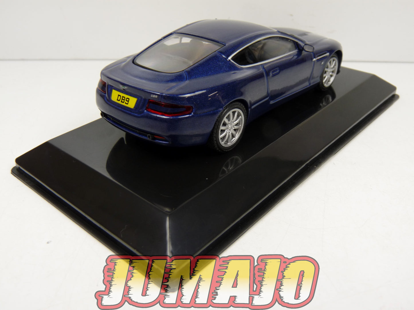 SC61 voiture 1/43 SALVAT Supercars : ASTON MARTIN DB9 2004