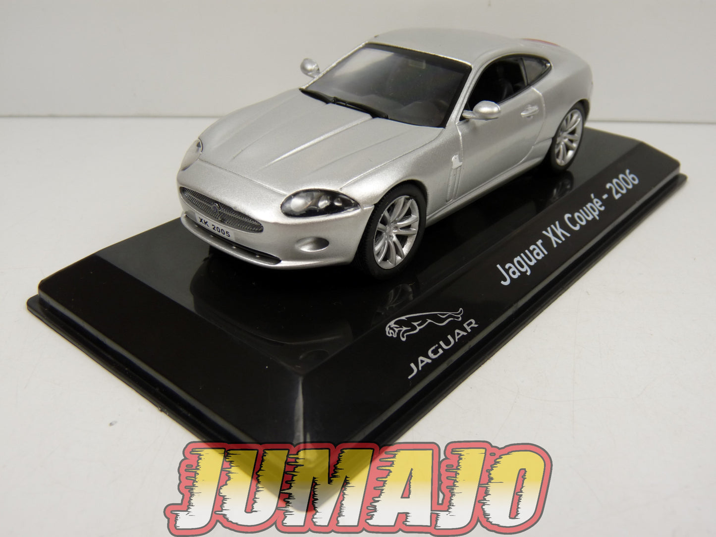 SC64 voiture 1/43 SALVAT Supercars : Jaguar XK Coupé 2006
