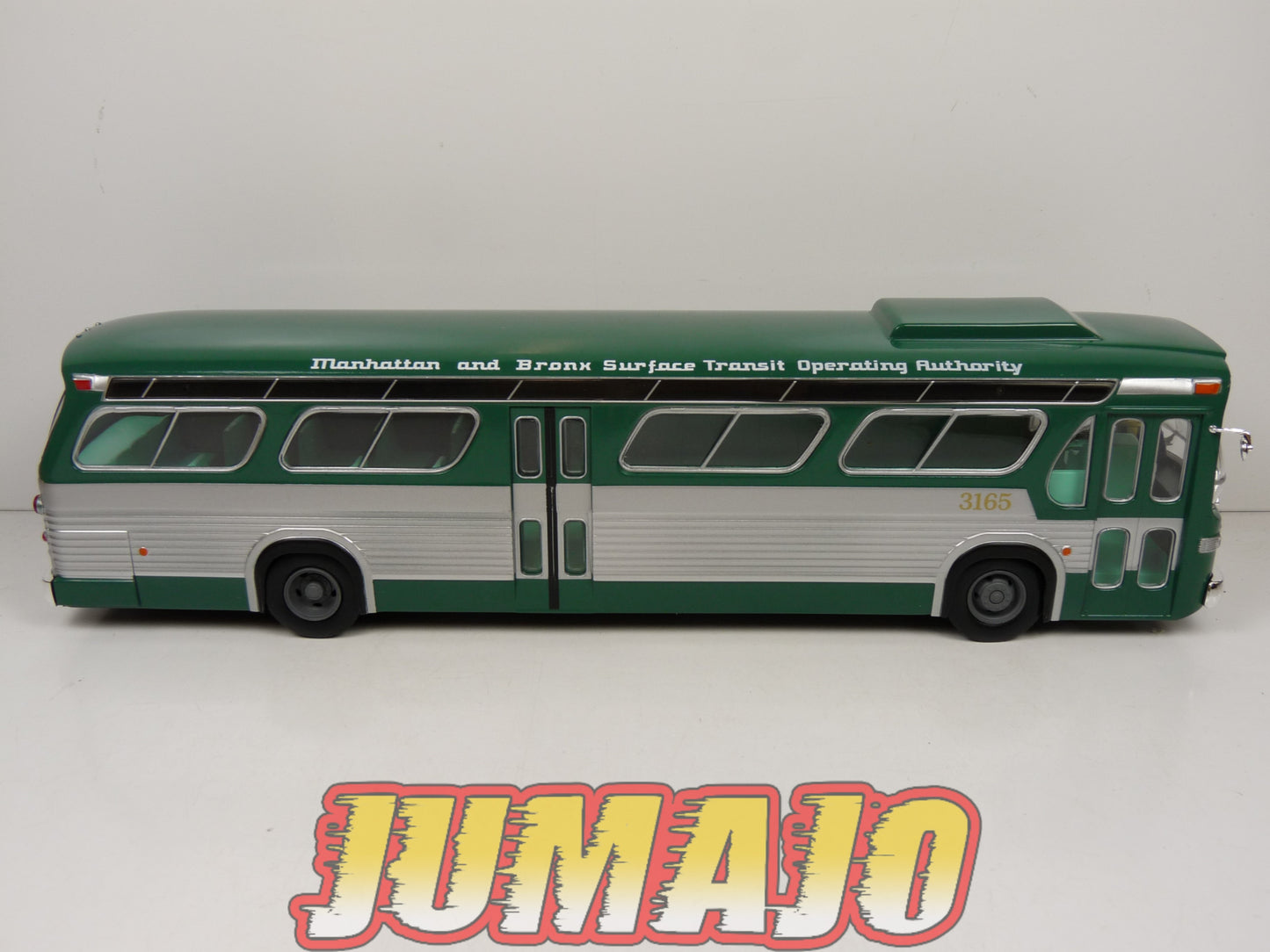 SUB96 Bus 1/43 IXO Hachette General Motors New Look Fish Bowl 1965 New York