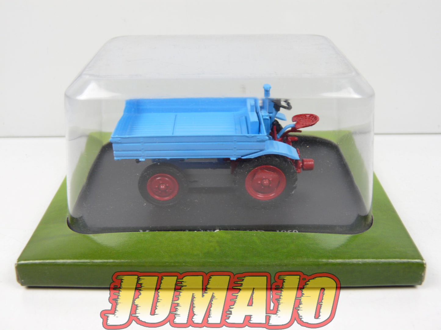TR112 Tracteur 1/43 universal Hobbies : Motostandard Farmax 10D 1950