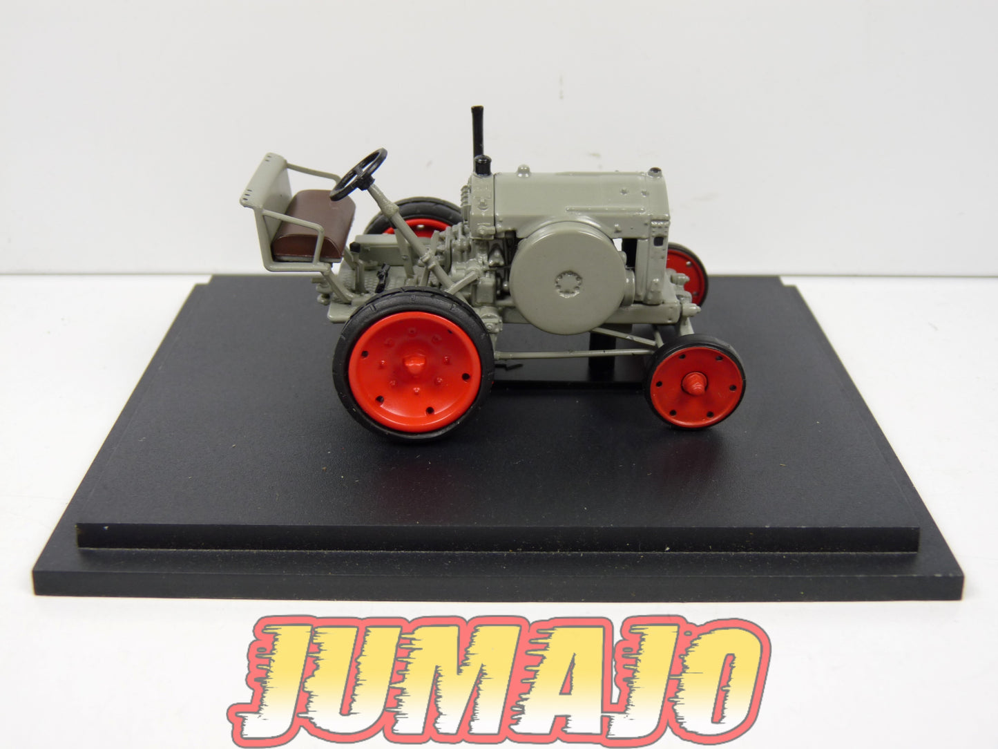 TR115 Tracteur 1/43 universal Hobbies : DEUTZMTZ 120 1929