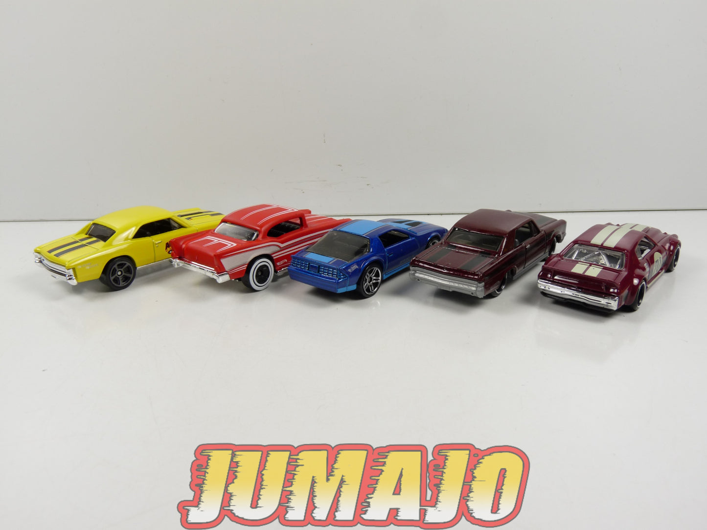 TRI75 : 5 X 3 inches 1/64 HOT WEELS américaine : Chevrolet Chevelle