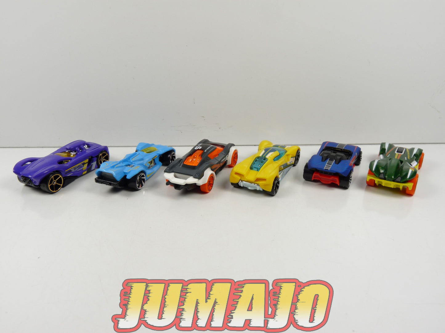 TRI77 : 6 X 3 inches 1/64 HOT WEELS Enfants : Cosmic coupe, Crescendo & Carbonic