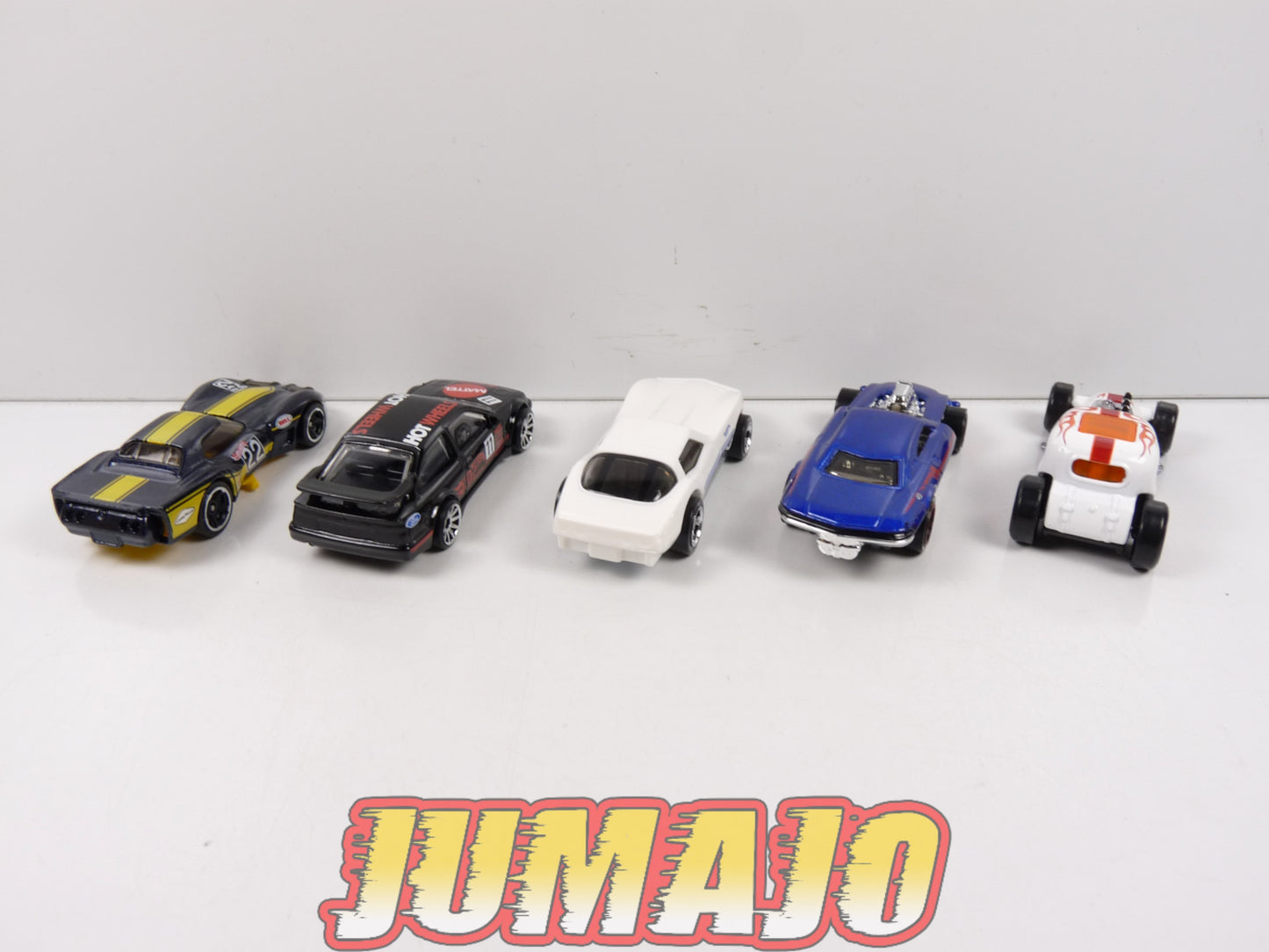 TRI79 : 5 X 3 inches 1/64 HOT WEELS Course : Mod rod, Ford & Project speeder