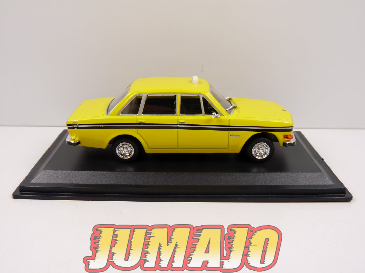 TX25 Voiture 1/43 LEO model TAXIS DU MONDE : VOLVO 144 - Stockholm 1970 (Suède)