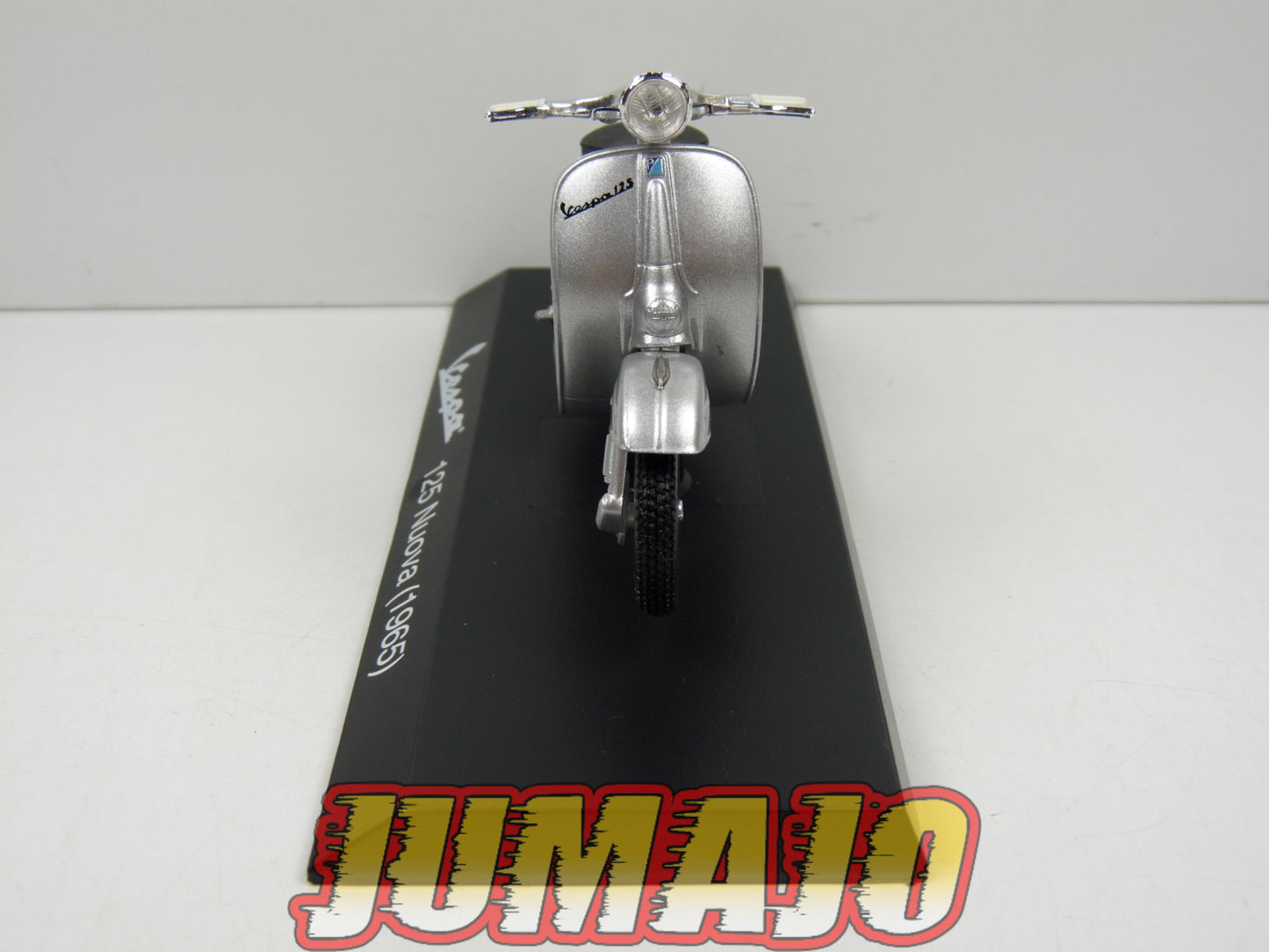 VES23b MOTO VESPA ITALIE Fassi Toys 1/18 : VESPA 125 Nuova 1965 (Gris clair)