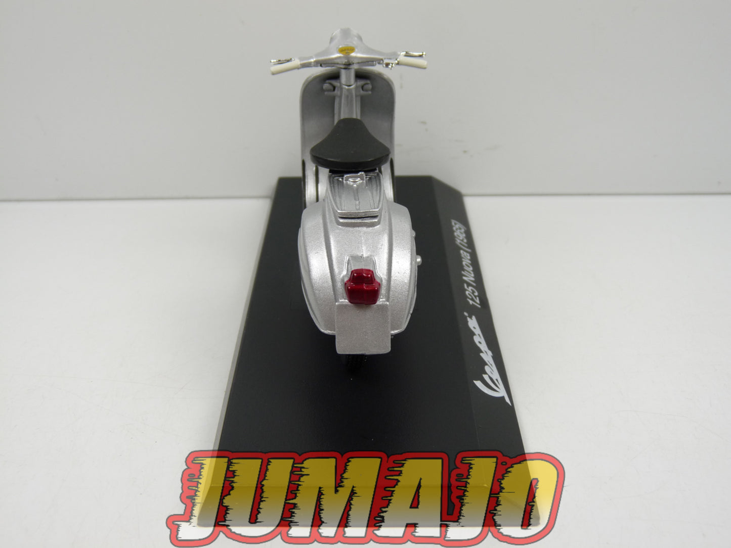 VES23b MOTO VESPA ITALIE Fassi Toys 1/18 : VESPA 125 Nuova 1965 (Gris clair)