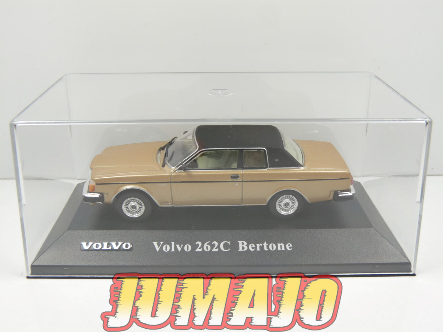 VOL10 1/43 IXO atlas VOLVO collection : VOLVO 262C Bertone