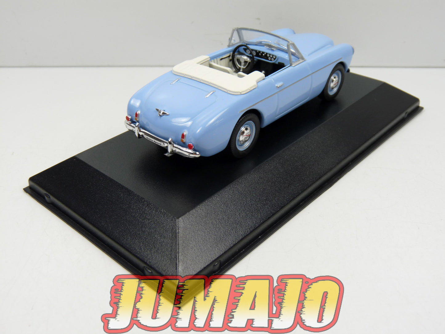 VOL9 1/43 IXO atlas VOLVO collection : VOLVO P1900