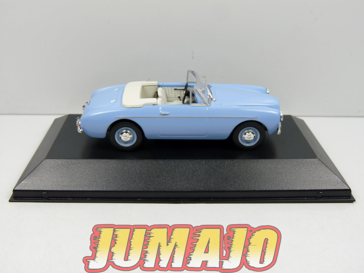 VOL9 1/43 IXO atlas VOLVO collection : VOLVO P1900