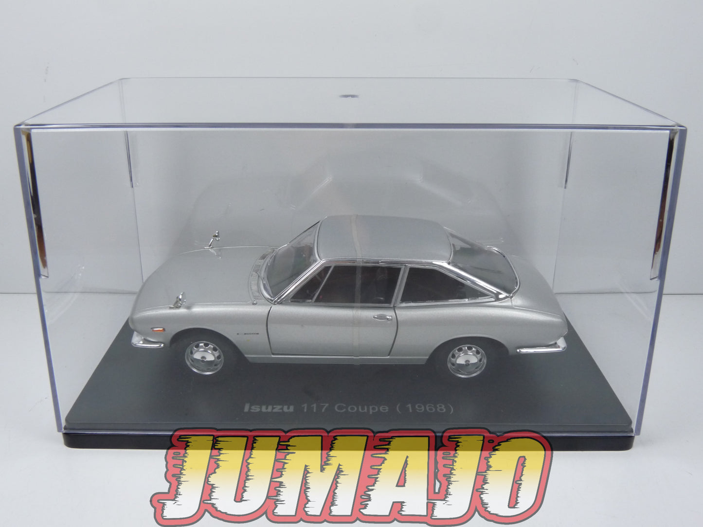 VQJ168 Voiture 1/24 Hachette Japon : ISUZU 117 Coupe 1968