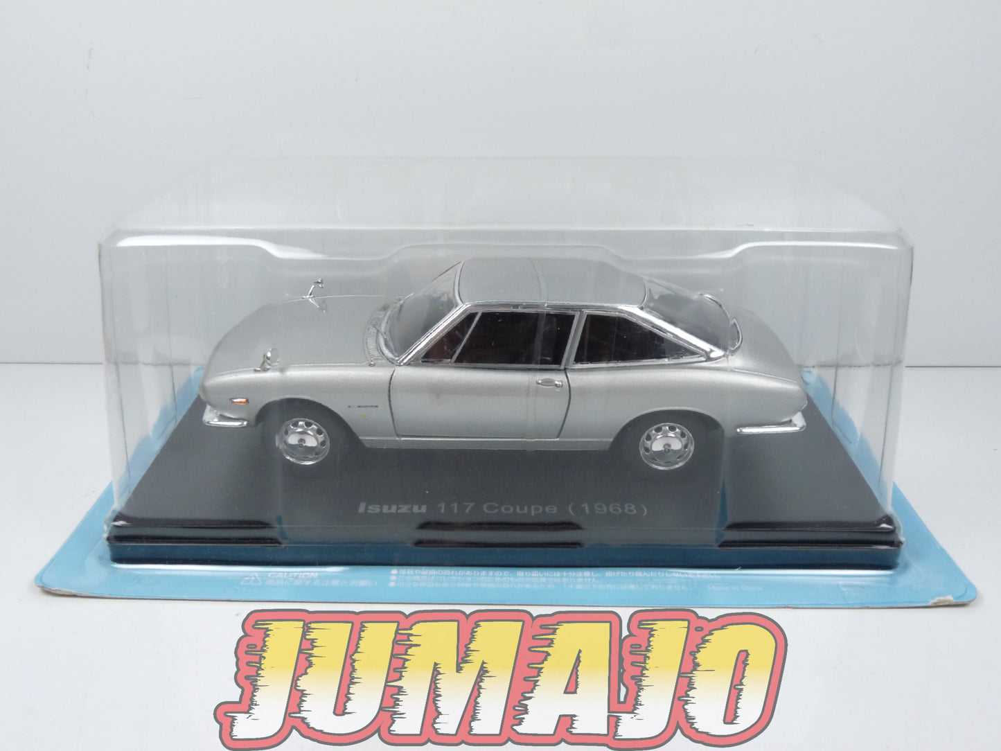 VQJ168 Voiture 1/24 Hachette Japon : ISUZU 117 Coupe 1968