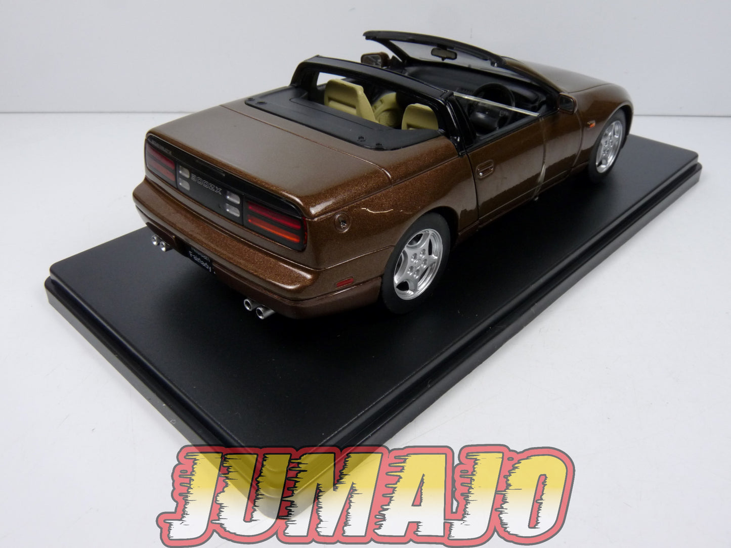 VQJ156 Voiture 1/24 Hachette Japon : NISSAN Fairlady Z Convertible 1992