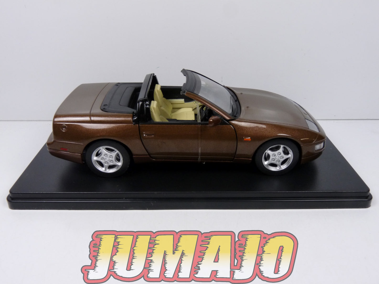 VQJ156 Voiture 1/24 Hachette Japon : NISSAN Fairlady Z Convertible 1992