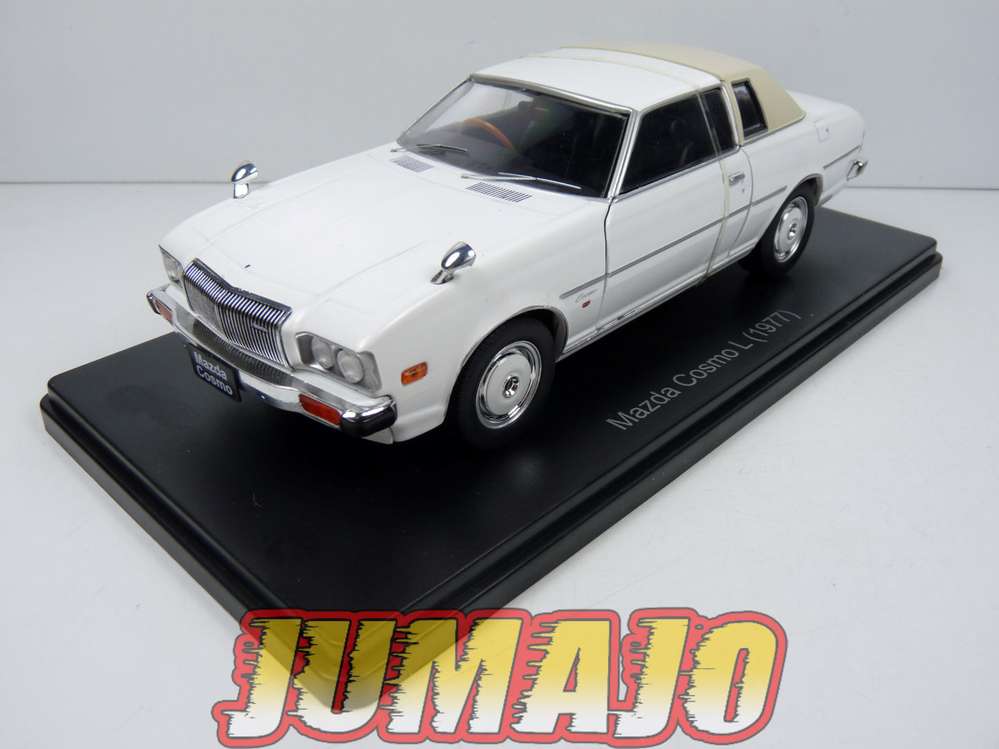 VQJ171 Voiture 1/24 Hachette Japon : MAZDA Cosmo L 1977