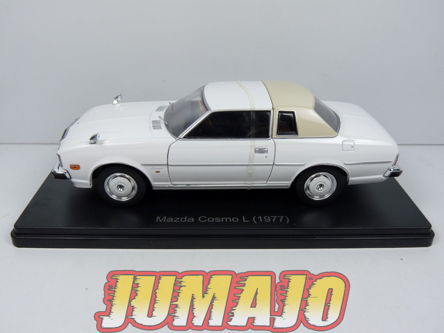 VQJ171 Voiture 1/24 Hachette Japon : MAZDA Cosmo L 1977