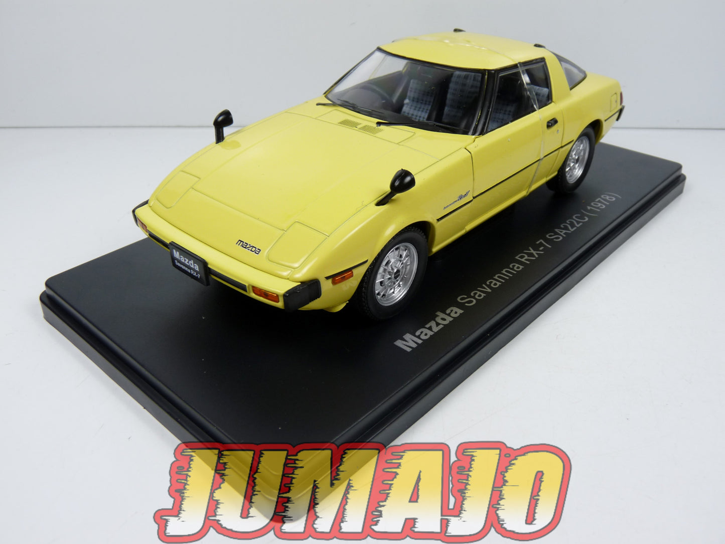 VQJ172 Voiture 1/24 Hachette Japon : MAZDA Savanna RX-7 SA22C 1978