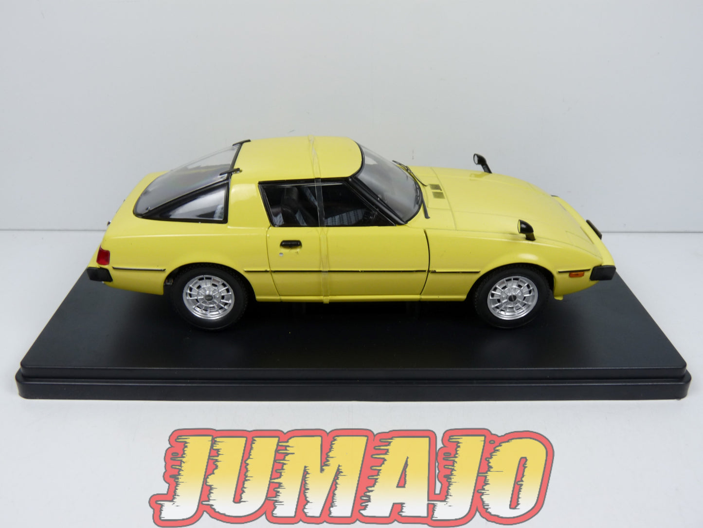 VQJ172 Voiture 1/24 Hachette Japon : MAZDA Savanna RX-7 SA22C 1978