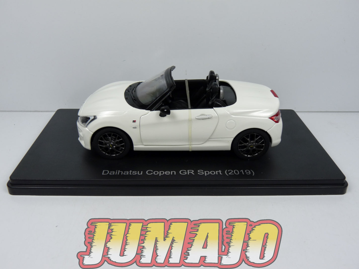 VQJ179 Voiture 1/24 Hachette Japon : DAIHATSU Copen GR Sport 2019