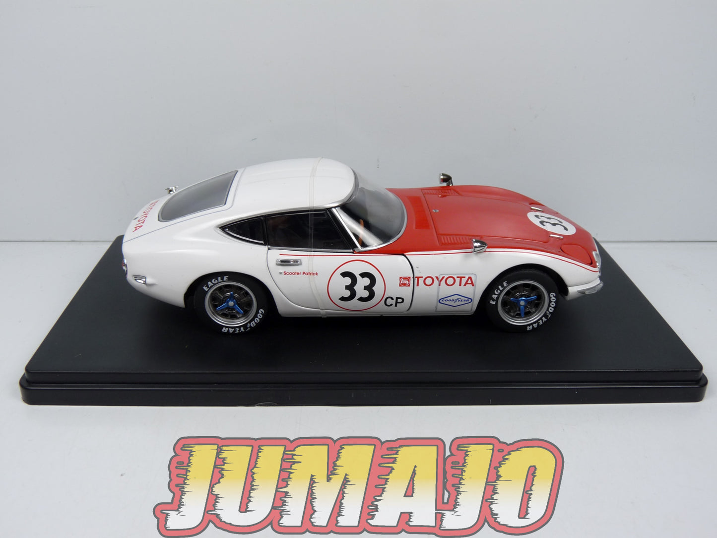 VQJ187 Voiture 1/24 Hachette Japon : TOYOTA 2000GT SCCA Shelby #33 1968