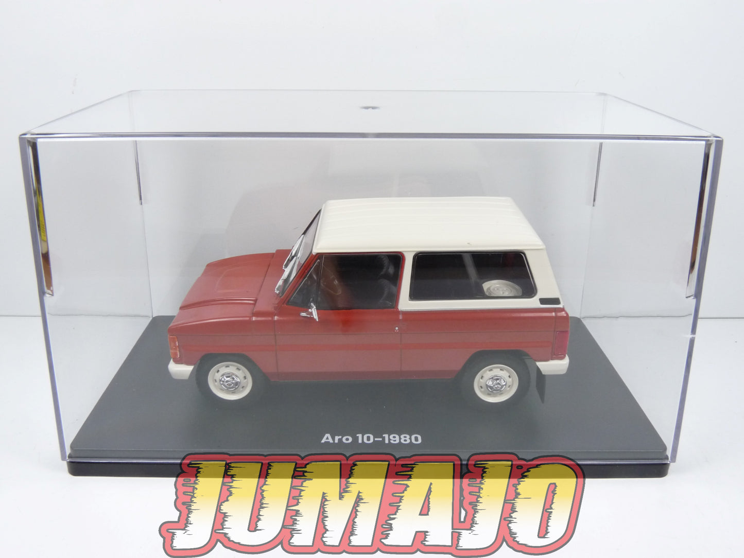 VQR14 Voiture 1/24 Hachette Roumanie : ARO 10 1980