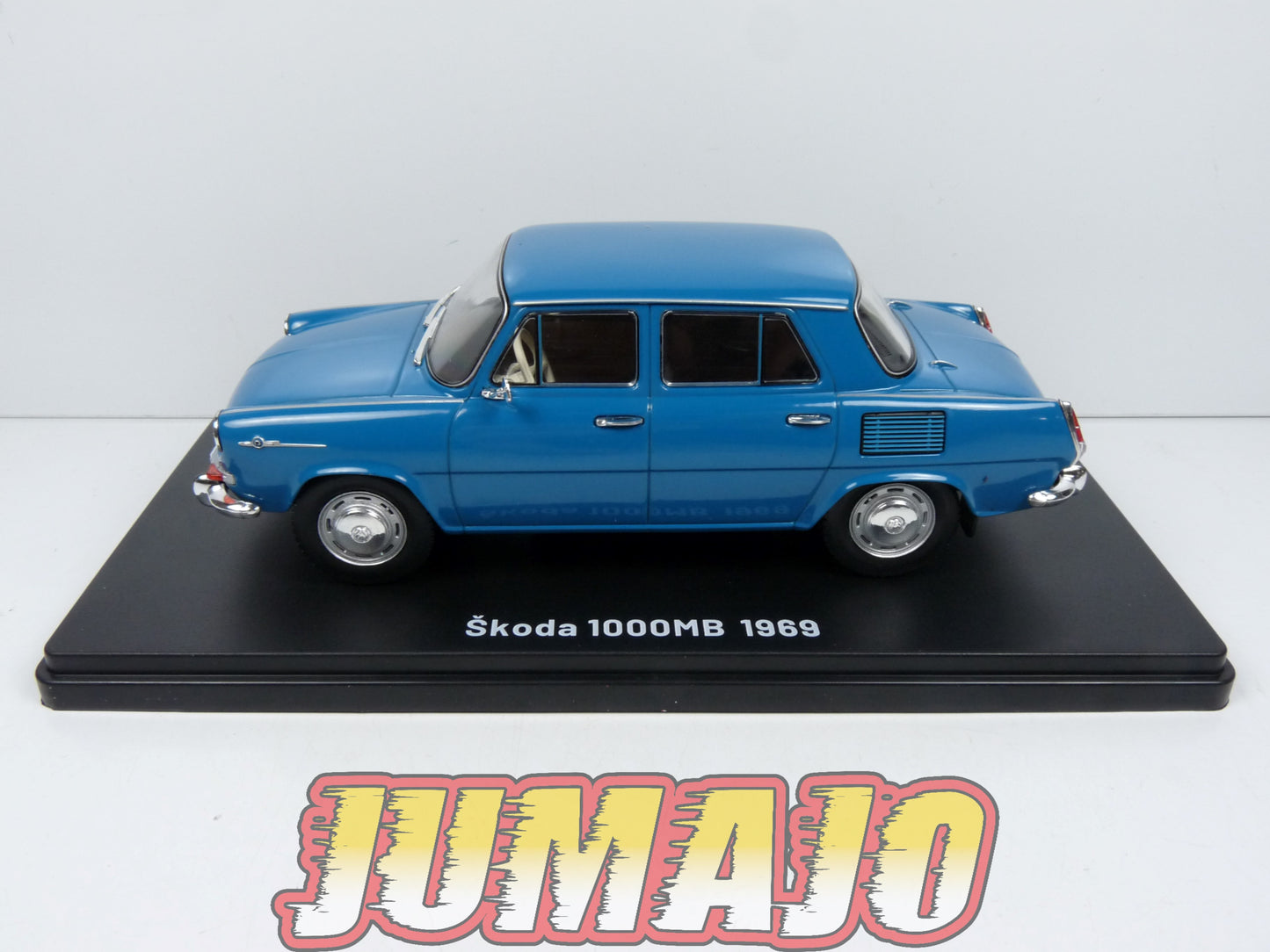 VQR16 Voiture 1/24 Hachette Roumanie : SKODA 1000MB 1969