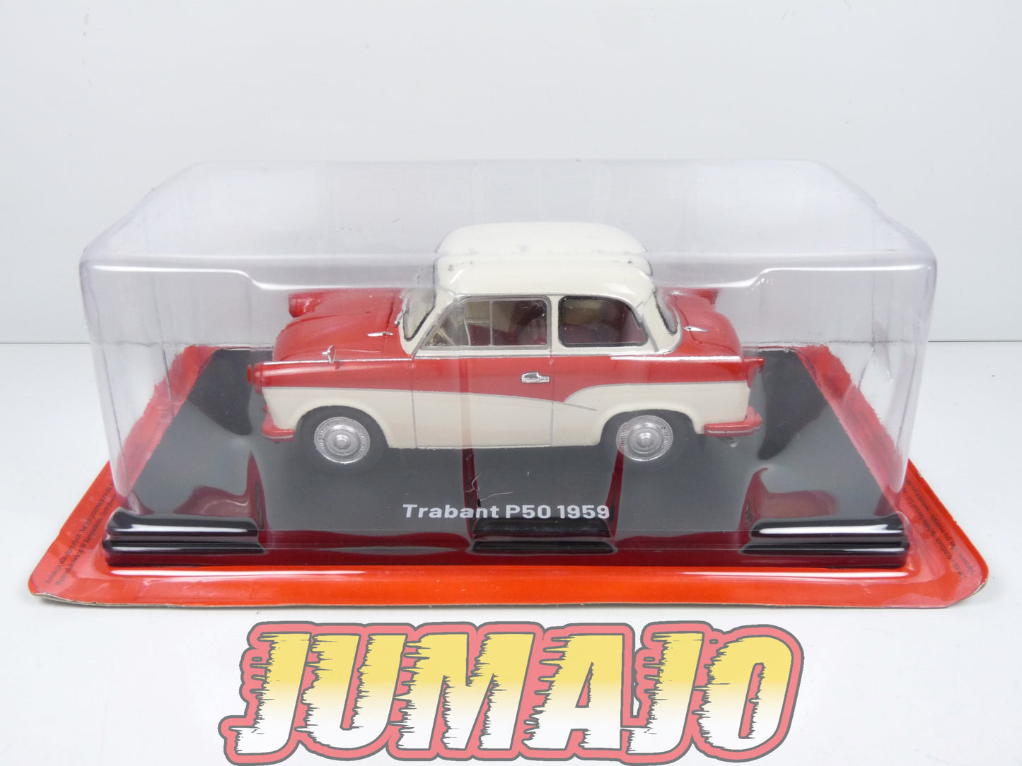 VQR27 Voiture 1/24 Hachette Roumanie : TRABANT P50 1959