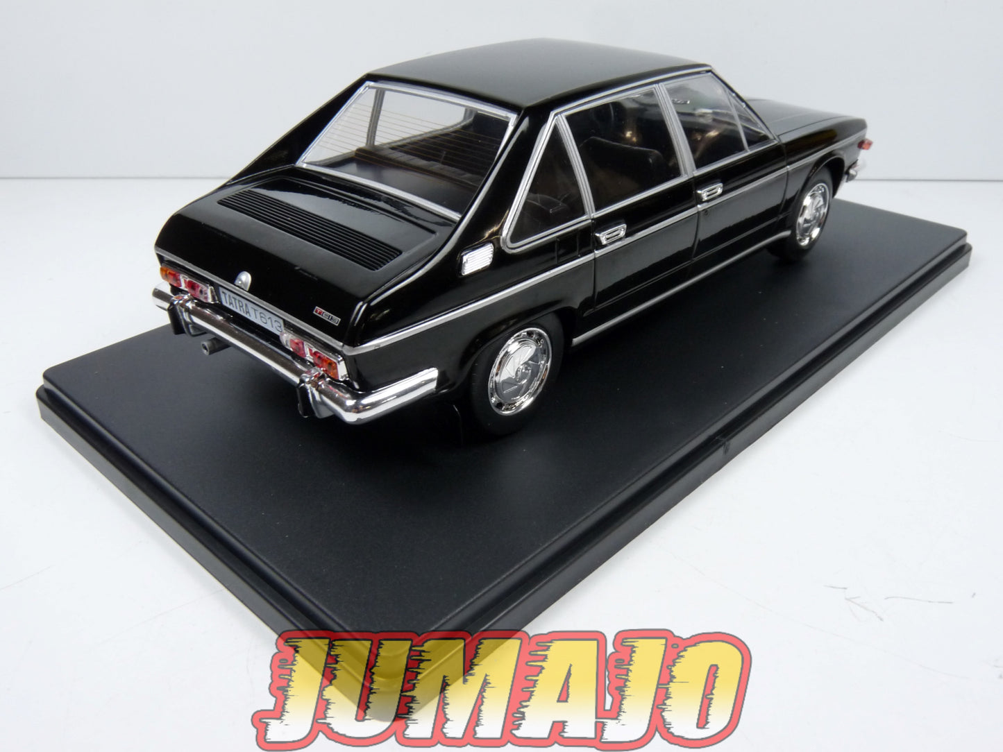 VQR36 Voiture 1/24 Hachette Roumanie : TATRA 613 1975