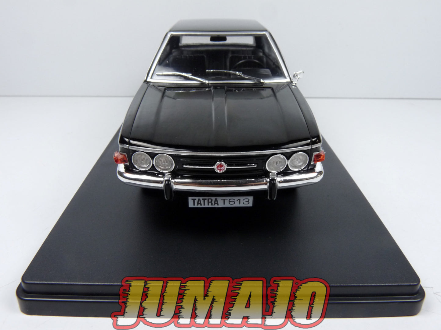 VQR36 Voiture 1/24 Hachette Roumanie : TATRA 613 1975