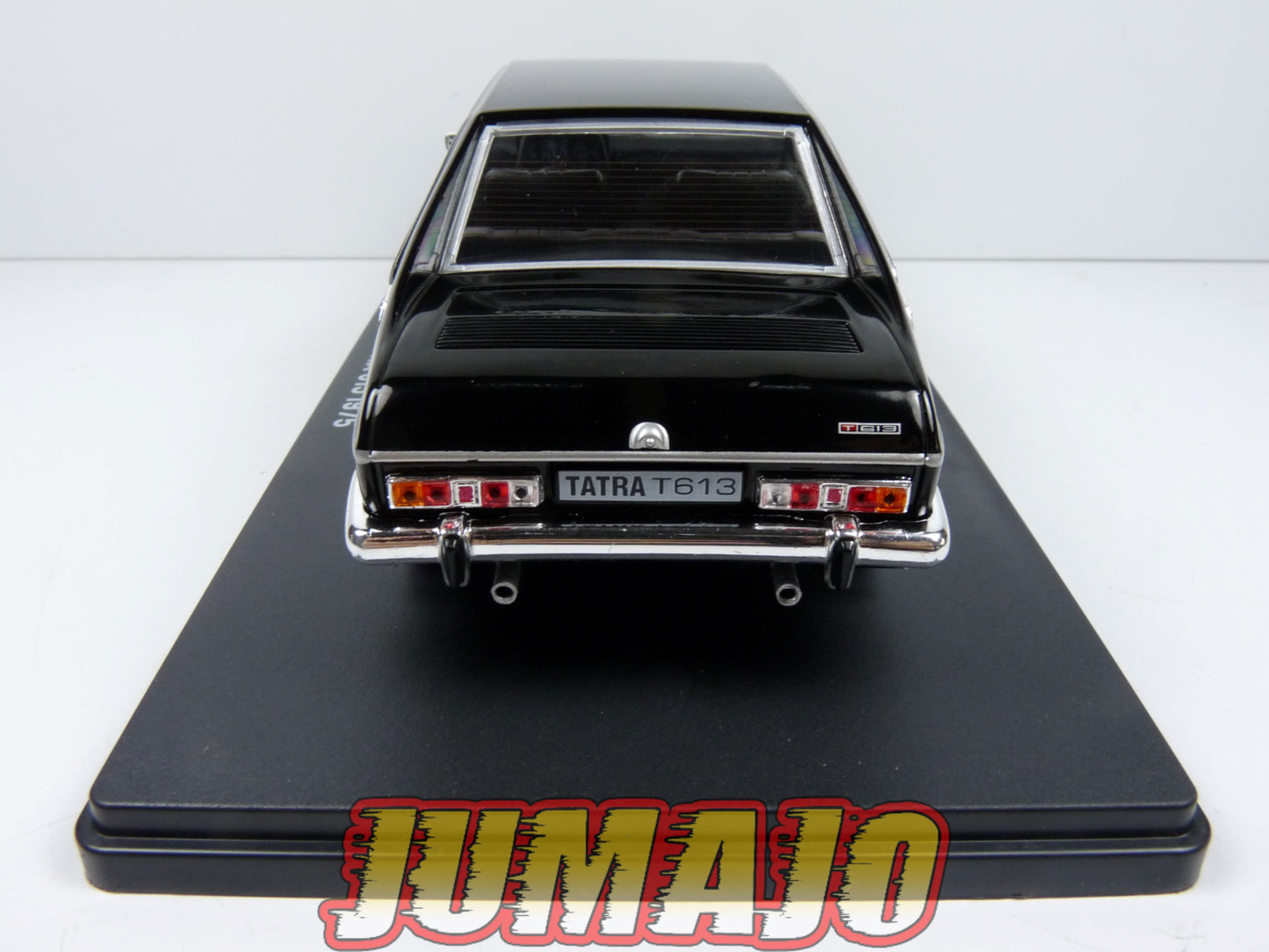 VQR36 Voiture 1/24 Hachette Roumanie : TATRA 613 1975
