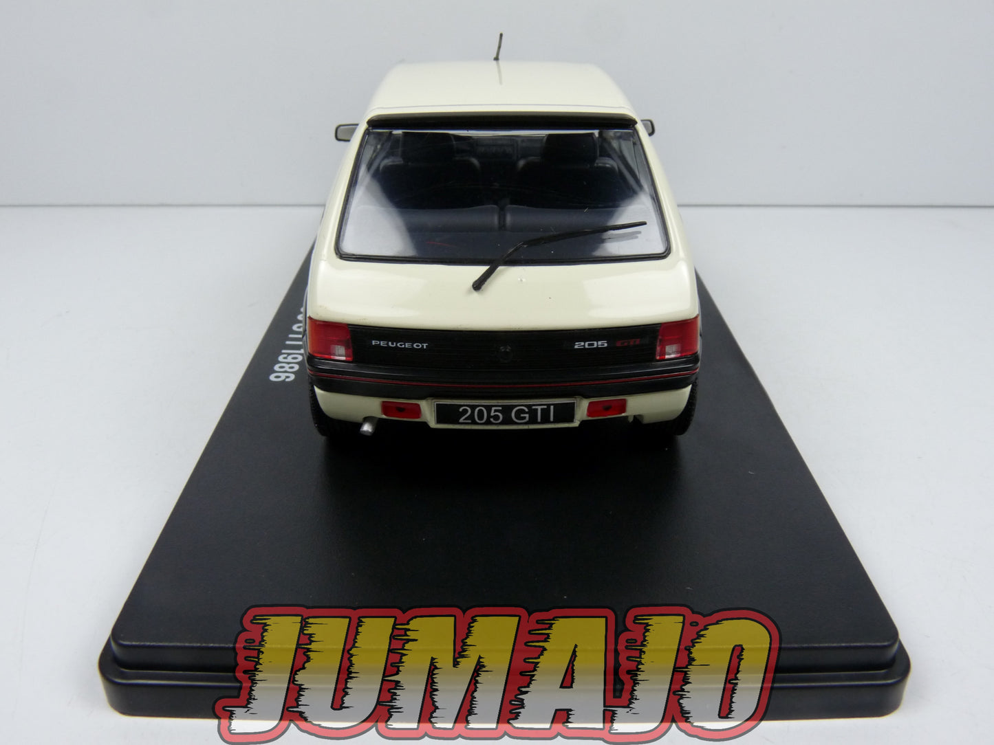 VQR48 Voiture 1/24 Hachette Roumanie : PEUGEOT 205 GTI 1986