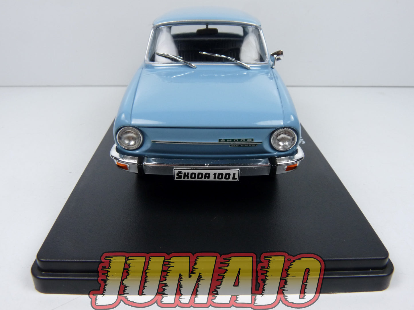 VQR4 Voiture 1/24 Hachette Roumanie : SKODA 100L 1974