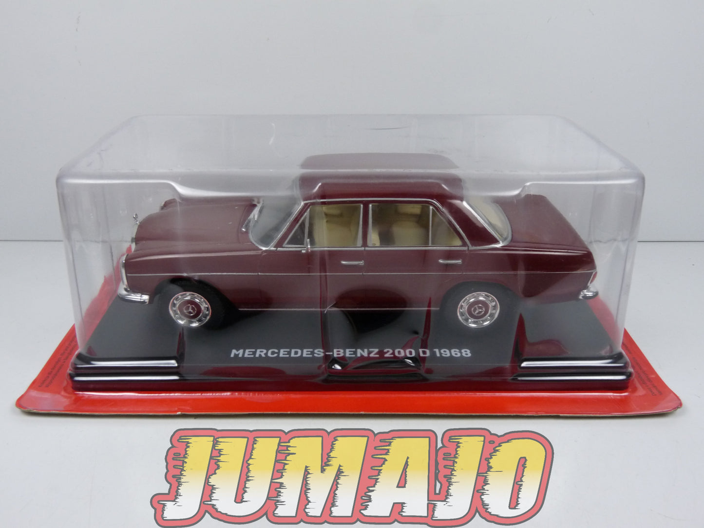 VQR53 Voiture 1/24 Hachette Roumanie : MERCEDES-Benz 200 D 1968
