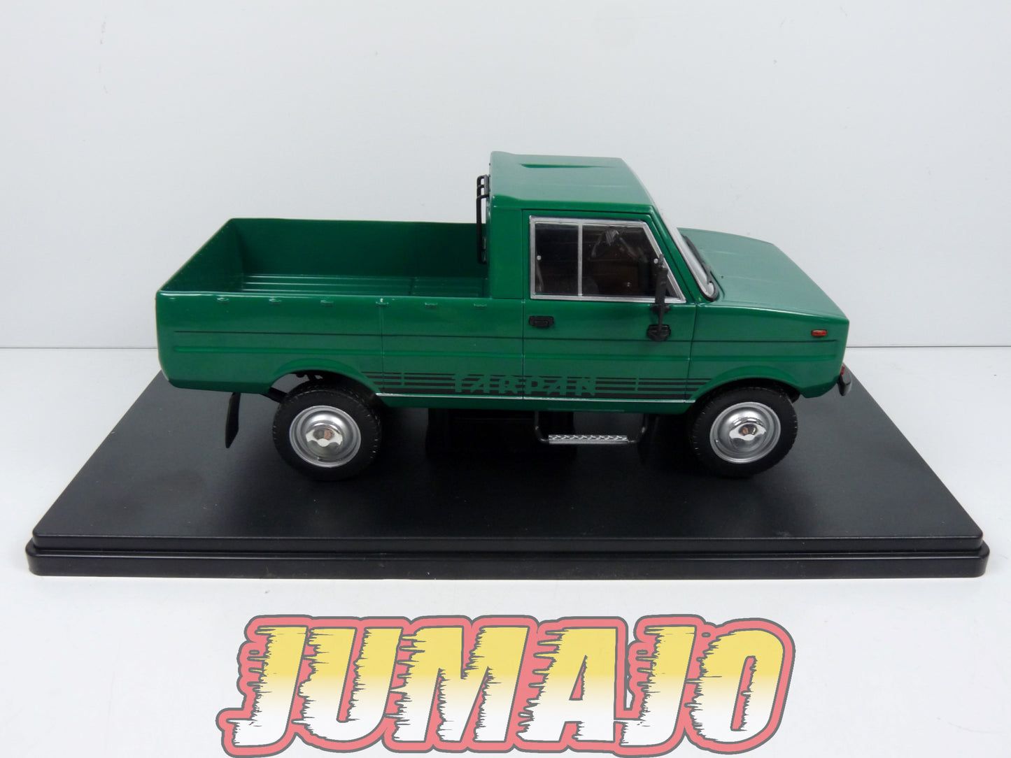 VQR59 Voiture 1/24 Hachette Roumanie : TARPAN 237 1983