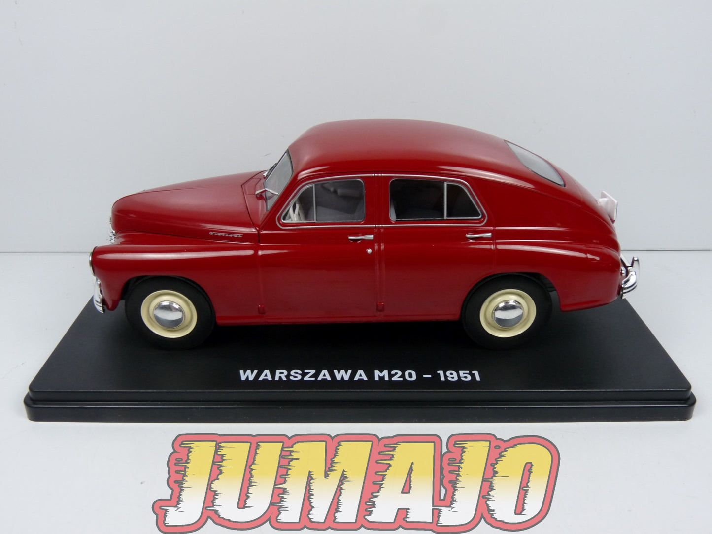 VQR8 Voiture 1/24 Hachette Roumanie : WARSZAWA M20 1951