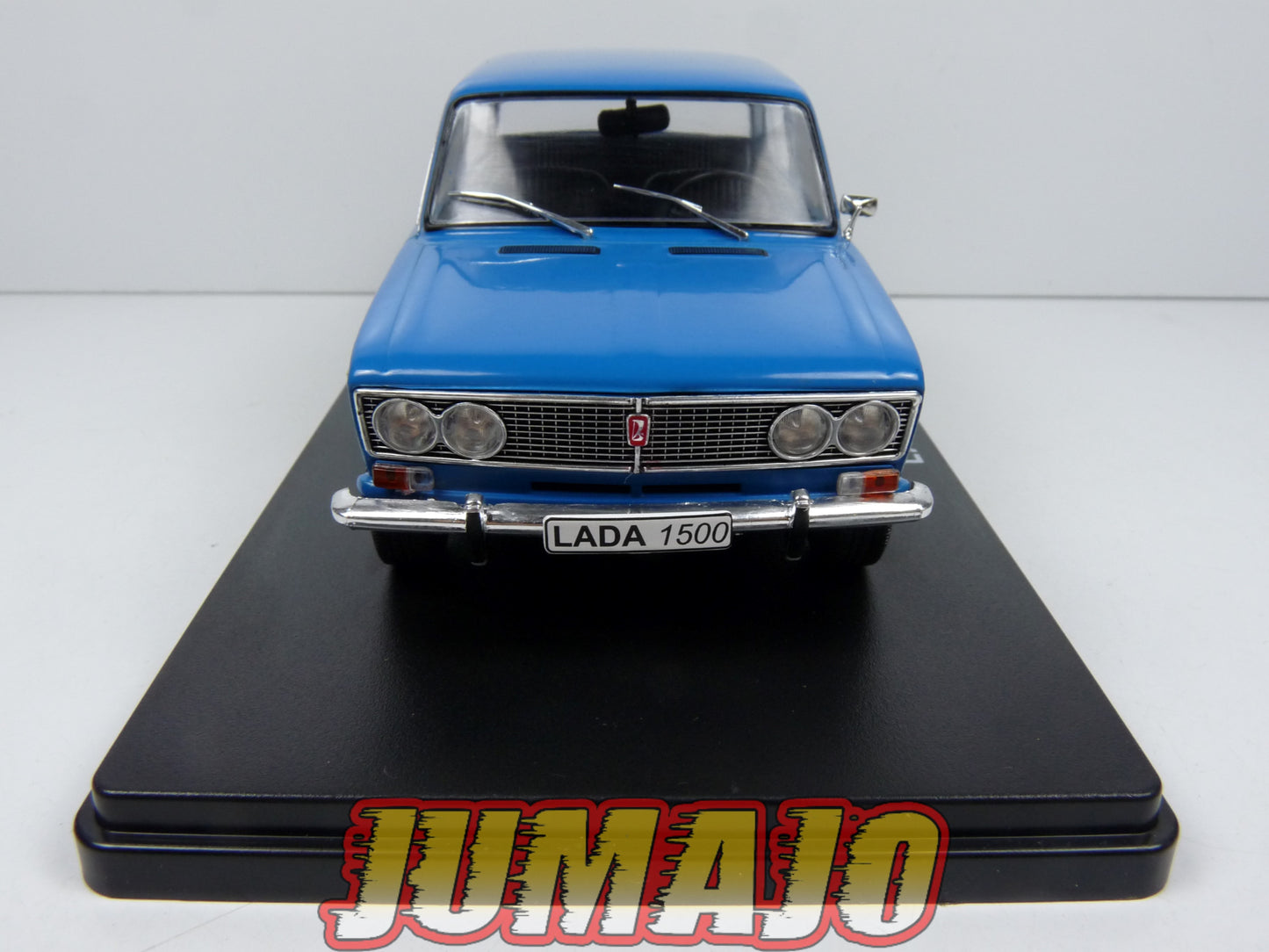 VQR9 Voiture 1/24 Hachette Roumanie : LADA 1500 1977