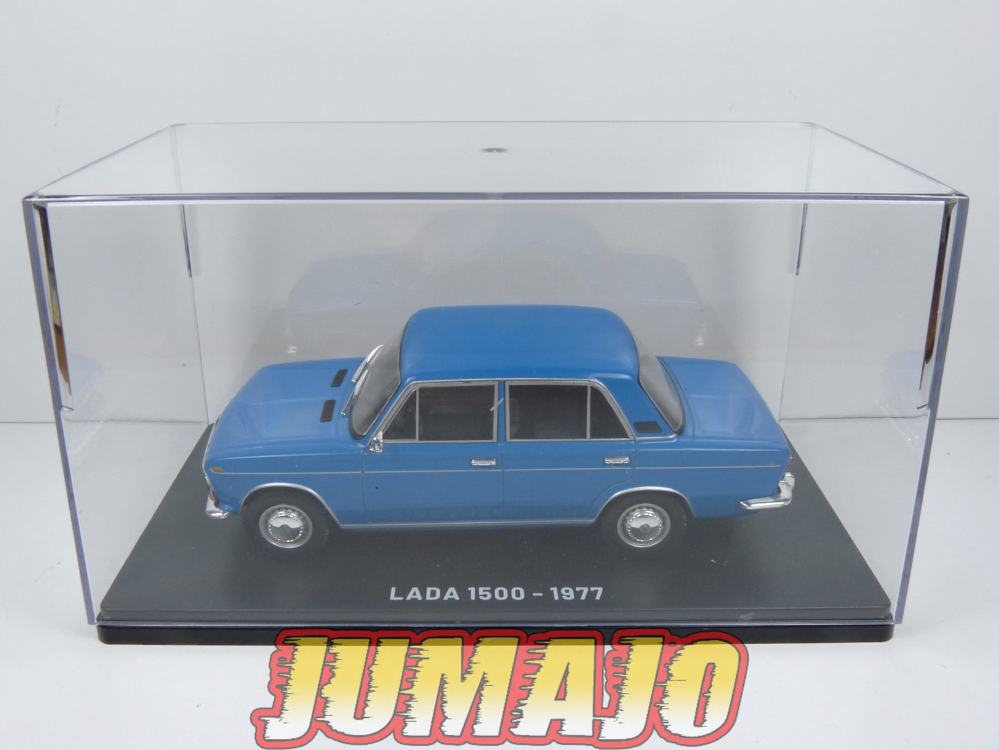 VQR9 Voiture 1/24 Hachette Roumanie : LADA 1500 1977